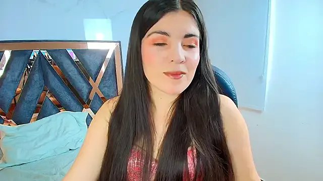 Amara_vega on StripChat