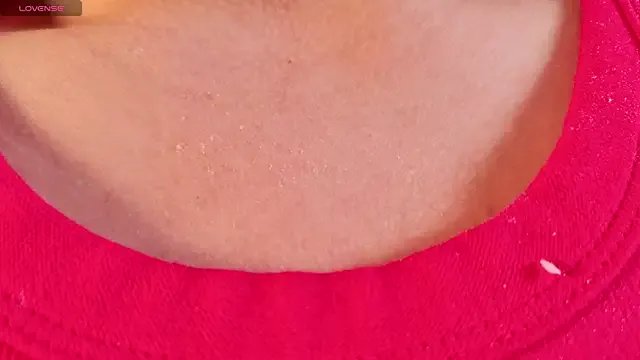 Freechat ambar_rosse25 on StripChat