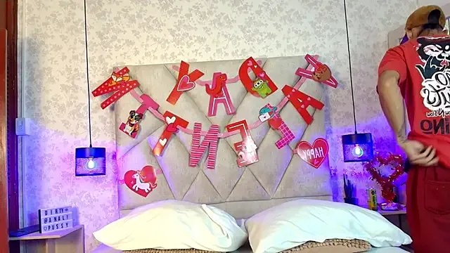 AmbarRaj on StripChat