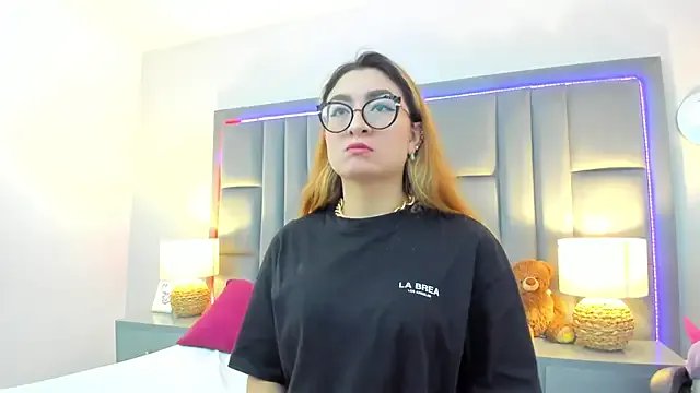 Group AmbarSantany on StripChat