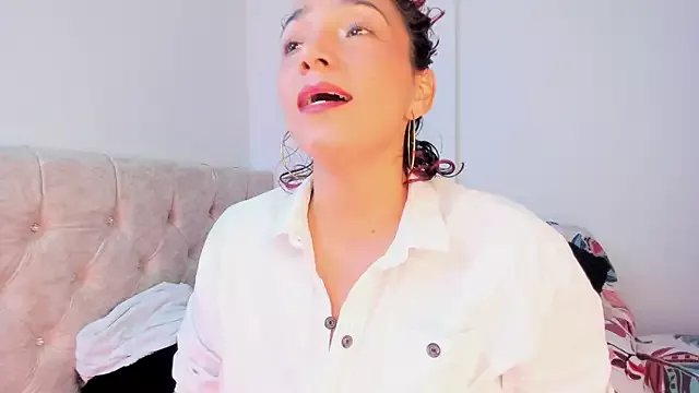 amber_demons2021 on StripChat