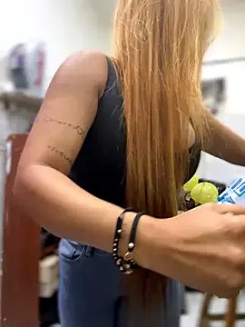 Amber_Martins_ on StripChat