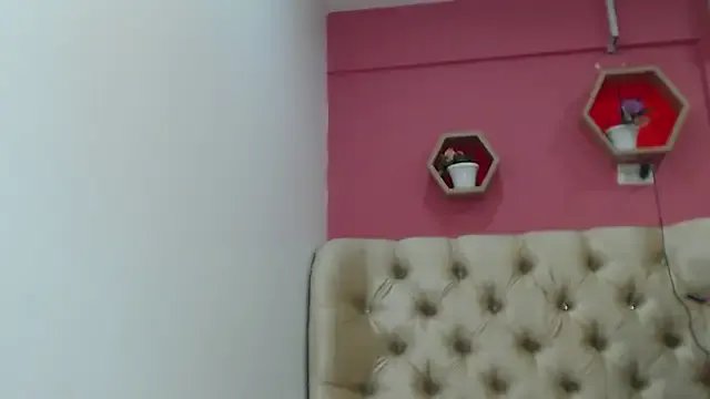 Amber_Moore on StripChat