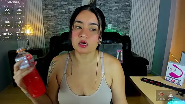 Amber_Smitt19 on StripChat