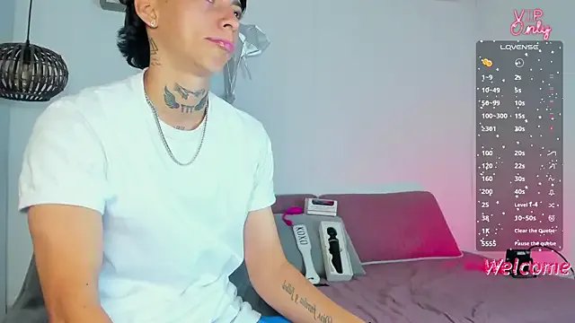 AmberAdams_ on StripChat