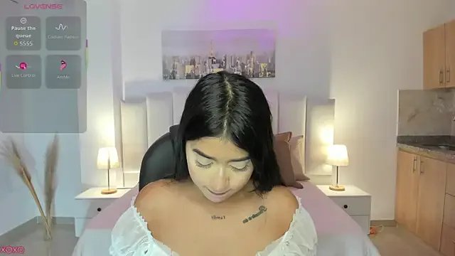 amelie_jhons on StripChat