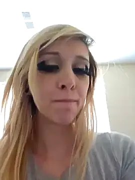 AmethystFoxx on StripChat