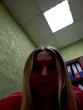 Freechat Ami_Foxy on StripChat