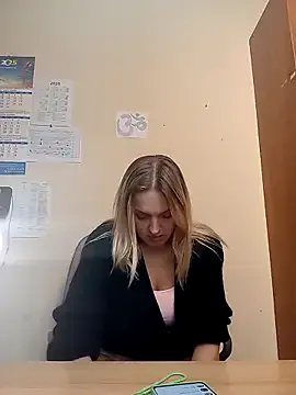 Freechat Ami_Foxy on StripChat