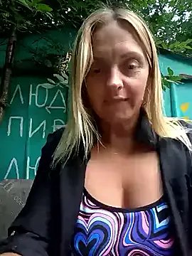 Freechat Ami_Foxy on StripChat