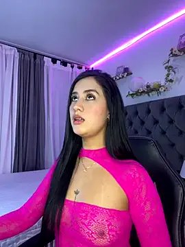 Amiirra_ on StripChat