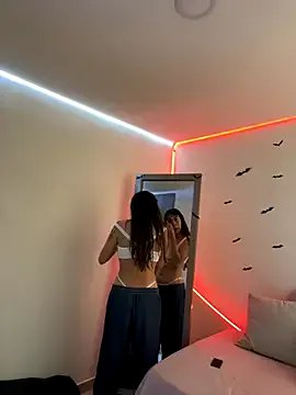 AmmyCollinsW on StripChat