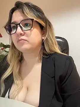 amooraaamoon on StripChat