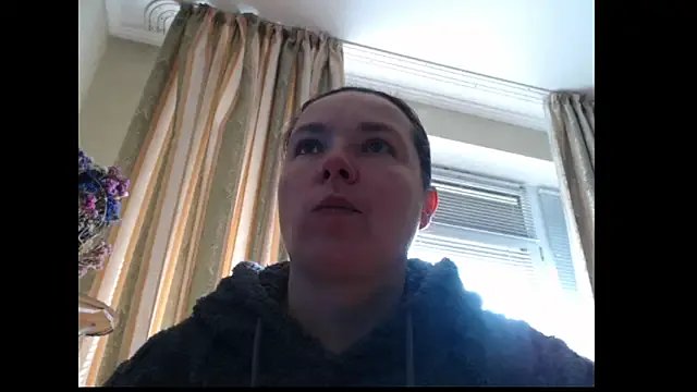 amorelara on StripChat