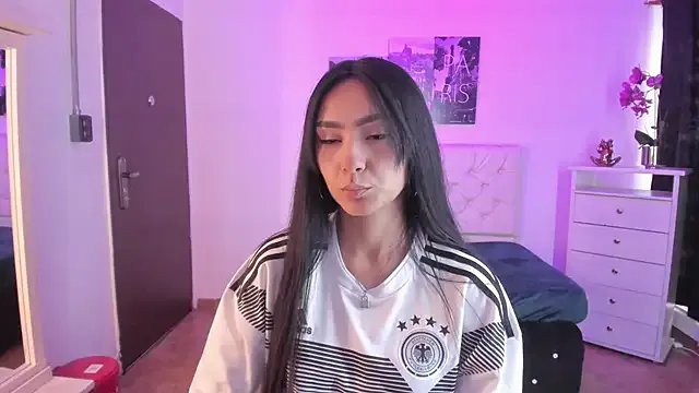 Amy_Kiitty_ on StripChat