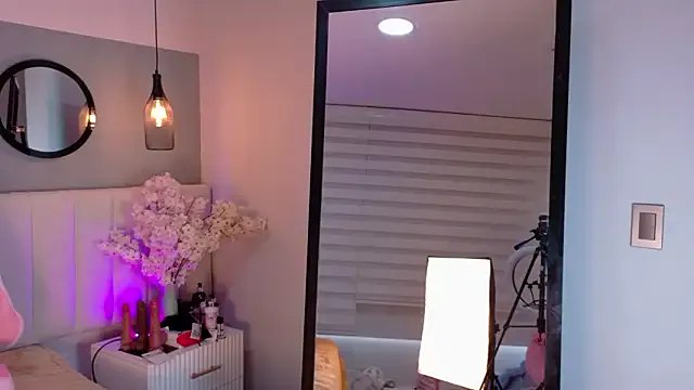 amy_miller1 — Sloppy deepthroat with milk