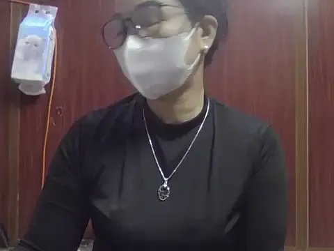 AmyChan086 — Freechat on StripChat