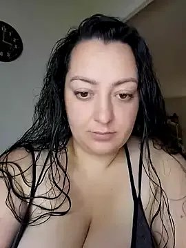 AMYRA_HOT on StripChat