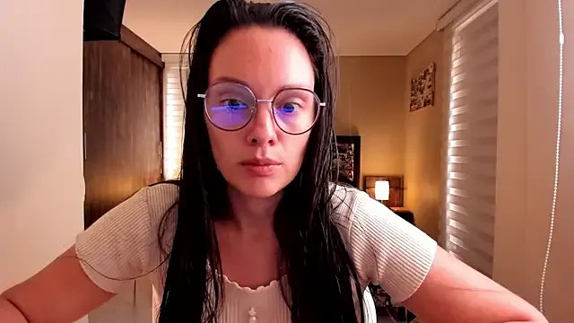 anabel_025 on StripChat