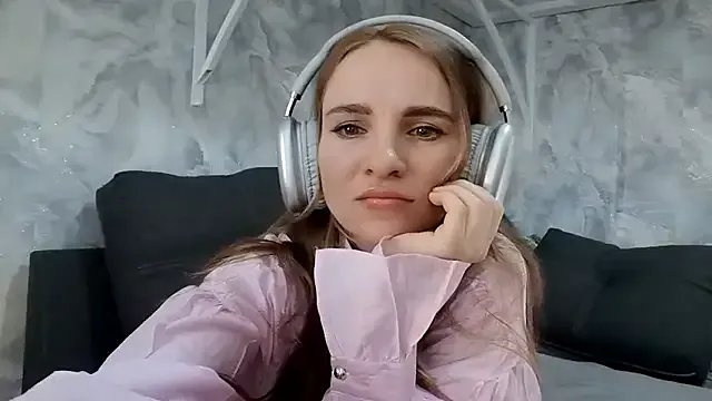 Anabel_Meow — warm me up a little