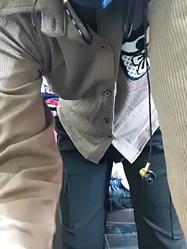 Ananya_34 on StripChat