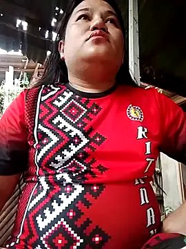 Andrea0414 on StripChat