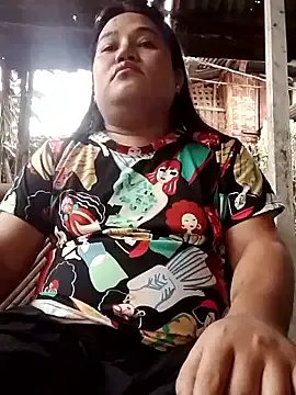 Andrea0414 on StripChat