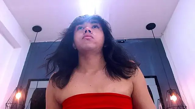 AndreaGil_ on StripChat