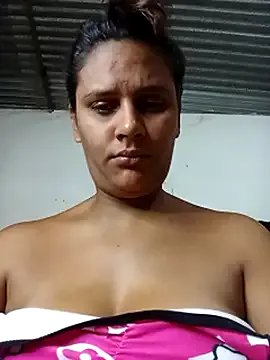 Andreita_95 on StripChat