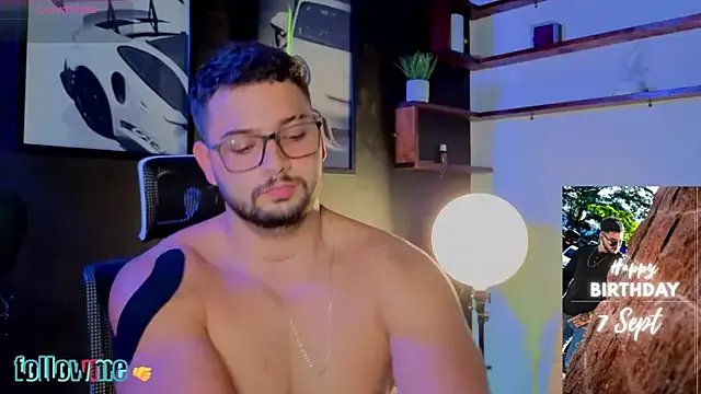 Andrew_Brown on StripChat