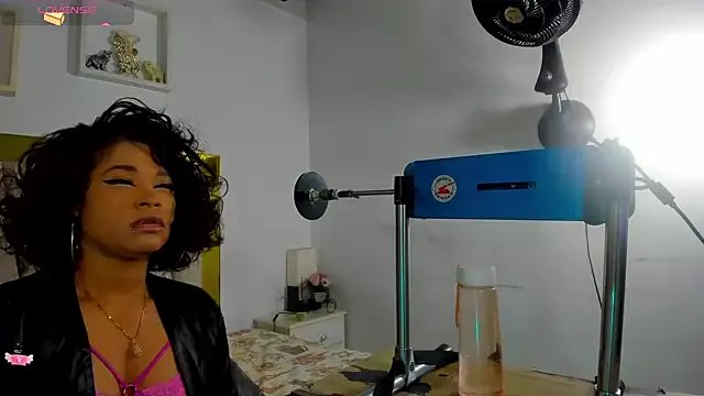 angel_dthroatt on StripChat