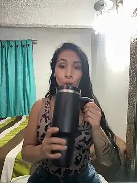 Angela_isabella on StripChat