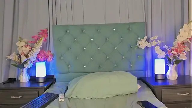 angelGgold on StripChat