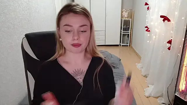 AngelicaHollywood on StripChat