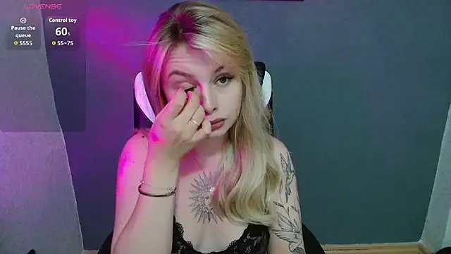 AngelicaHollywood on StripChat