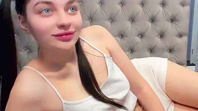 AngelinaWett on StripChat