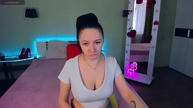 Freechat AngellLika on StripChat