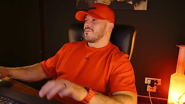 AngeloEric on StripChat