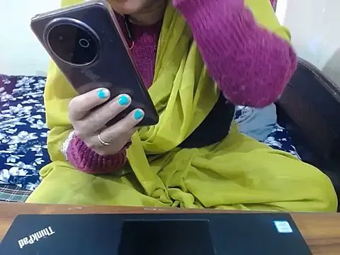 Anika09 on StripChat