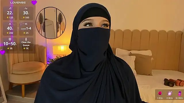 anna-henao on StripChat