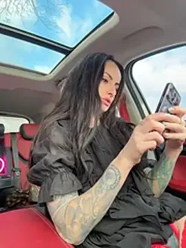 AnnaMaria- on StripChat