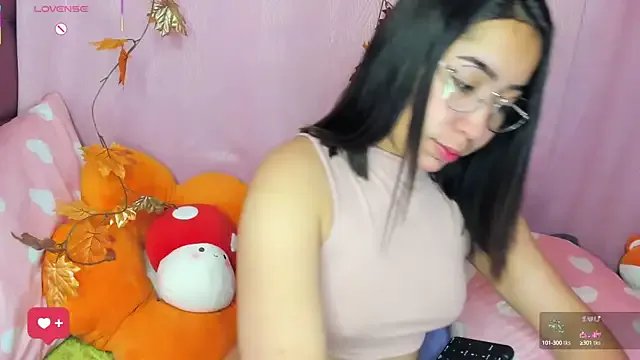 anni_ross on StripChat