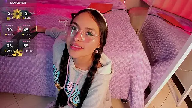 Annie__2 on StripChat