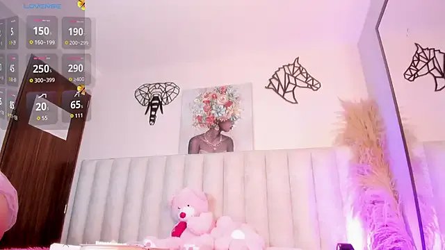 Annie__2 on StripChat