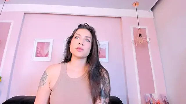 Annie_rhoades on StripChat