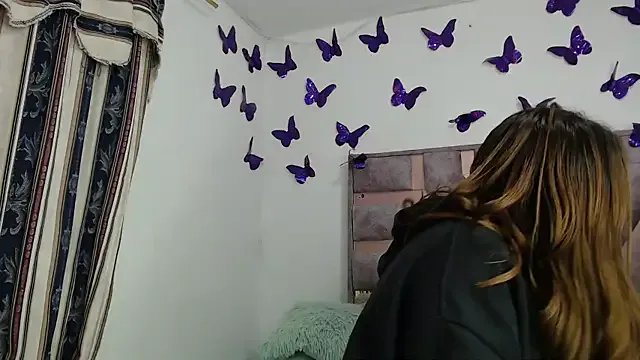 Anny-Fox on StripChat