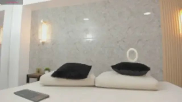 Antonella_west on StripChat