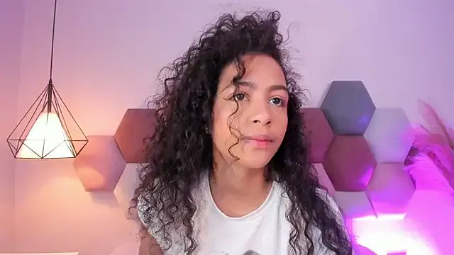 Freechat AntonellaHall_ on StripChat