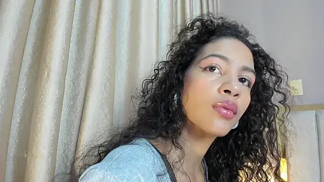 AntonellaHall_ — Fingering Pussy