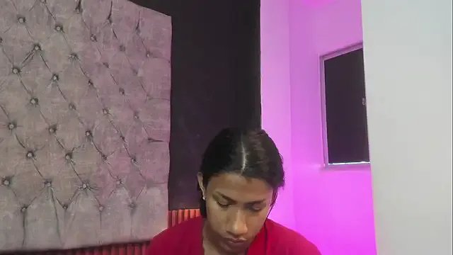 AntoniaSantos on StripChat